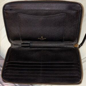 Kate Spade Elegant Black Clutch Zipper Wallet